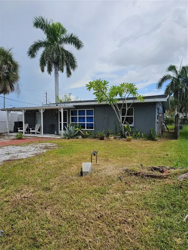 105 COLONIA LN W, Nokomis, FL 34275