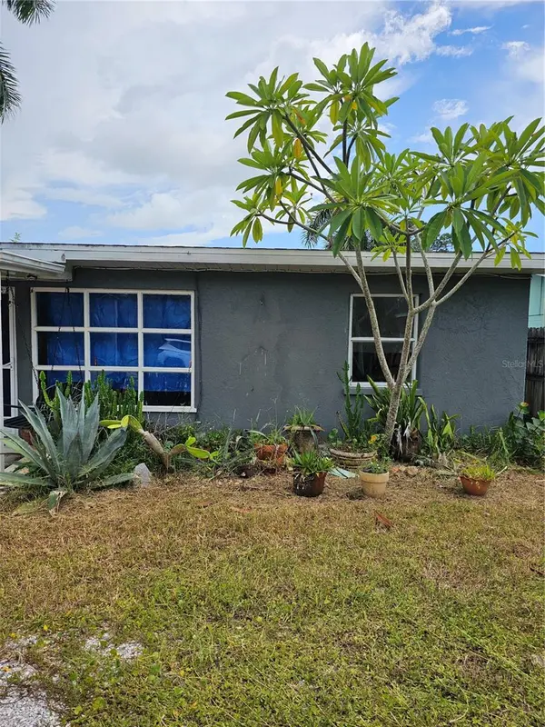 105 COLONIA LN W, Nokomis, FL 34275