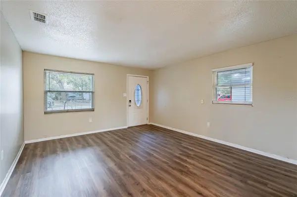 1335 LESCOT LN, Orlando, FL 32811