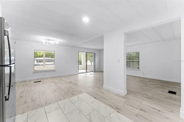 130 FLORENCE BLVD, Debary, FL 32713