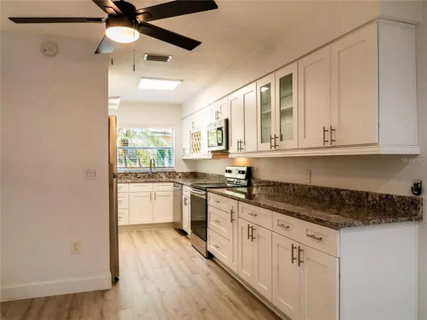 517 S SUMMERLIN AVE, Orlando, FL 32801