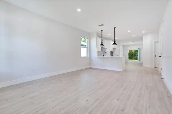 427 E 13TH ST, Apopka, FL 32703