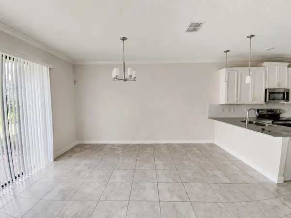 1348 ROYAL ST GEORGE BLVD, Davenport, FL 33896