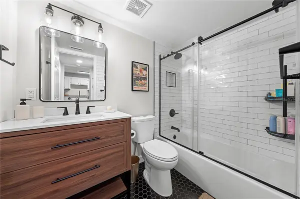 1100 DELANEY AVE #F204, Orlando, FL 32806