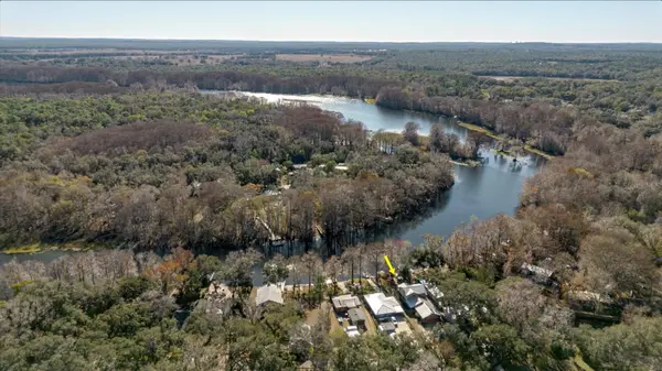 28330 PETERSON CAMP RD, Brooksville, FL 34601
