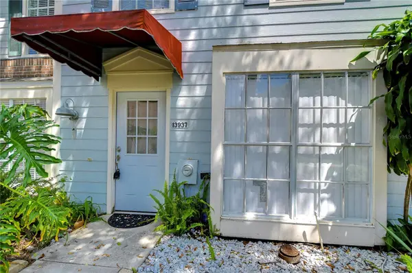 13937 FLETCHERS MILL DR, Tampa, FL 33613