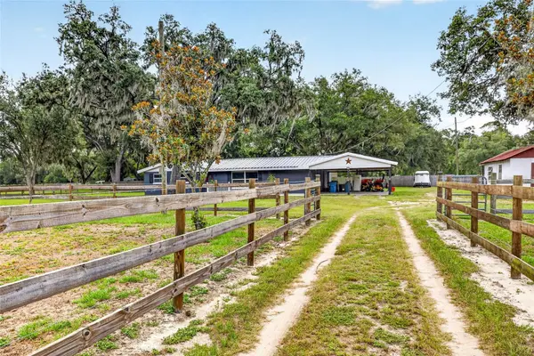 5702 TINDALE RD, Plant City, FL 33565