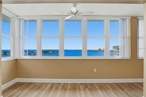 5108 BRITTANY DR S #1006, St Petersburg, FL 33715