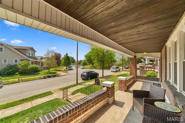 6075 Hartford ST, St Louis, MO 63139