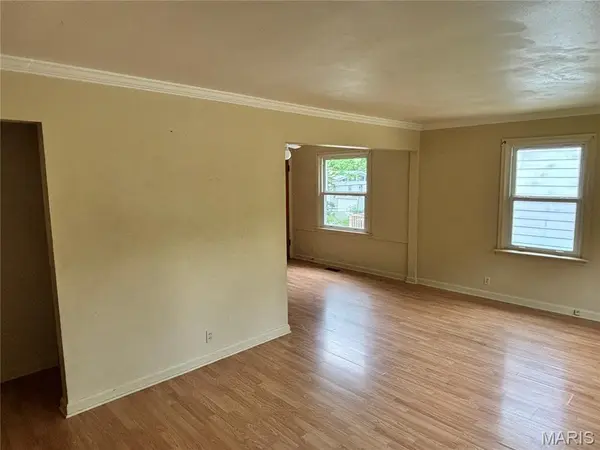 1246 Darr DR, St Louis, MO 63137