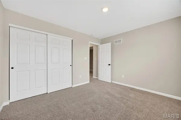 112 Creek Haven CT, Lake St Louis, MO 63367