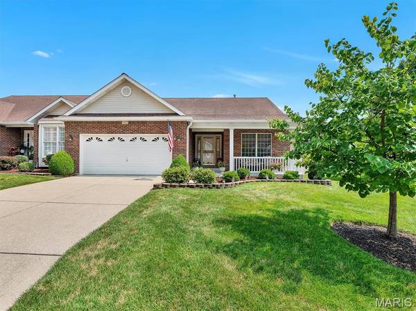 5512 Heather Bluff CT, St Louis, MO 63128
