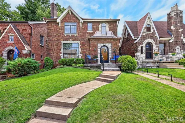 5204 Lindenwood AVE, St Louis, MO 63109