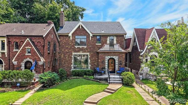 5204 Lindenwood AVE, St Louis, MO 63109