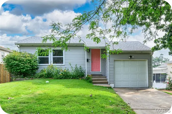9521 Cloverhurst DR, St Louis, MO 63123