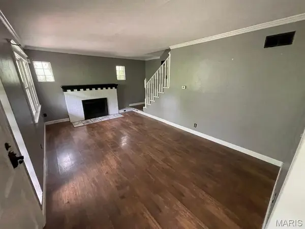2979 Petticoat Junction LN, Glen Carbon, IL 62034
