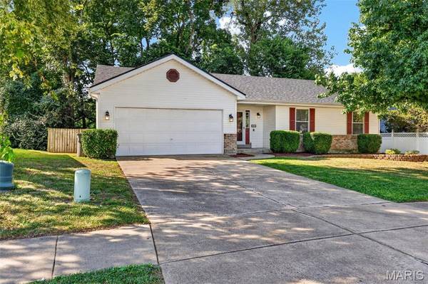 206 Geranium DR, O'fallon, MO 63366