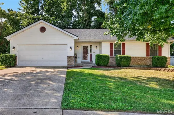 206 Geranium DR, O'fallon, MO 63366
