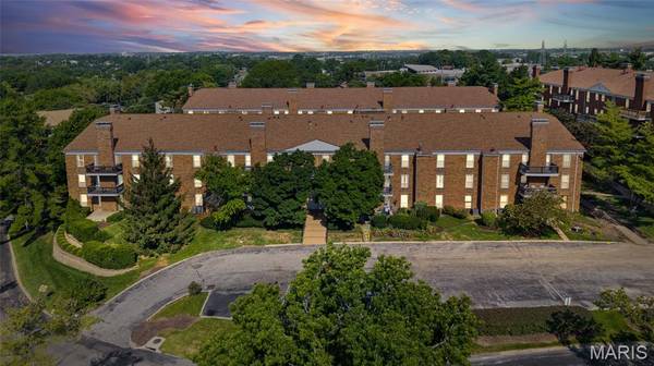 10381 Oxford Hill DR #1, St Louis, MO 63146