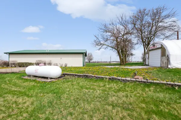 9815 Laraway RD, Frankfort, IL 60423