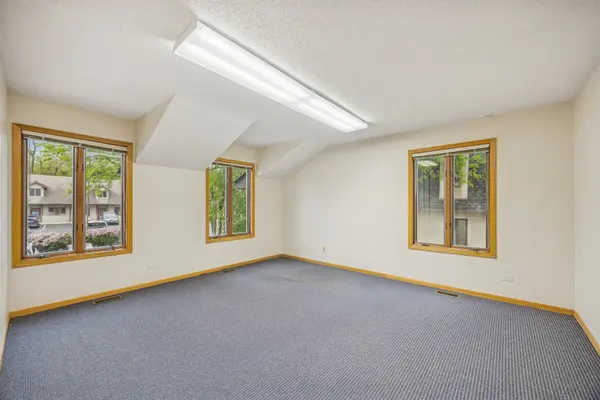 2050 Larkin AVE #200-201, Elgin, IL 60123