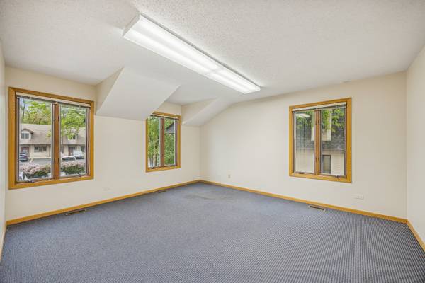 2050 Larkin AVE #200-201, Elgin, IL 60123