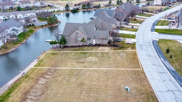 10450 Doubletree DR S, Winfield, IN 46307