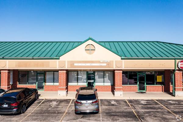 1600 Maple AVE #D, Lisle, IL 60532