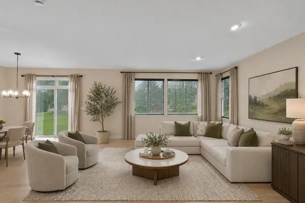 1461 Remington LN, Round Lake, IL 60073