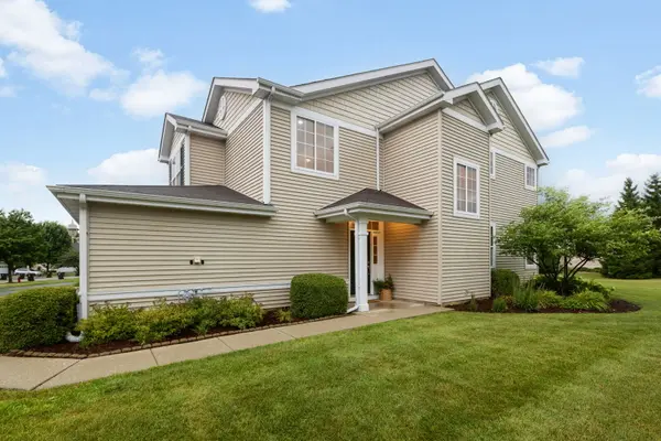 1461 Remington LN, Round Lake, IL 60073