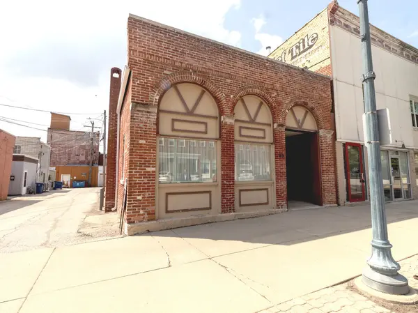 115 W Main ST, Morris, IL 60450