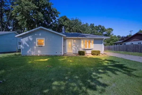 1329 Chippewa DR, Ottawa, IL 61350