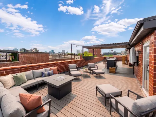 843 W Buckingham PL #4E, Chicago, IL 60657