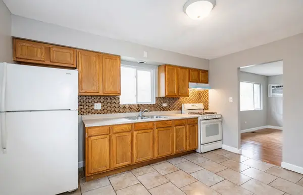 808 Mackinaw AVE, Calumet City, IL 60409