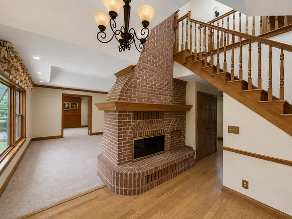 398 N River Glen AVE, Elmhurst, IL 60126