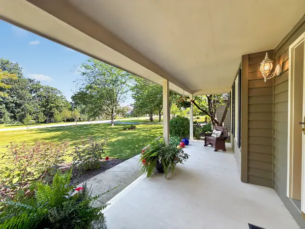 10303 E Hickory Ridge DR, Rochelle, IL 61068