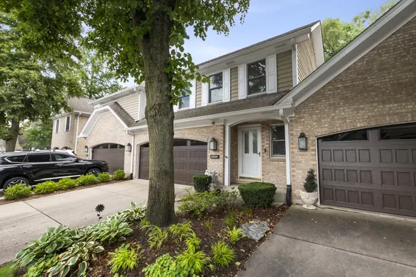 11145 Indian Woods DR, Indian Head Park, IL 60525