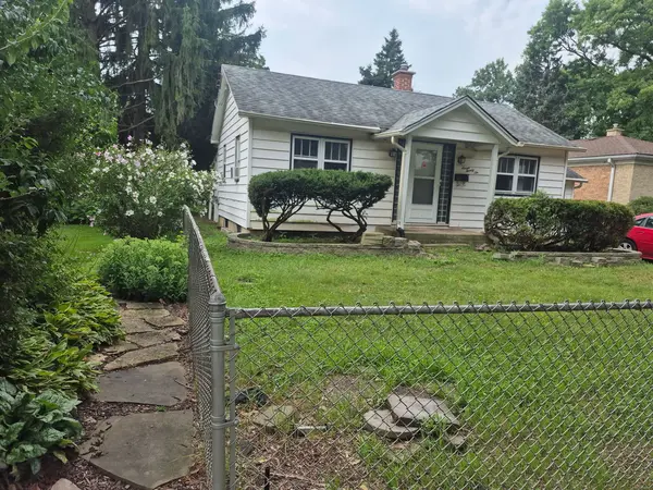726 E Grand Lake BLVD, West Chicago, IL 60185