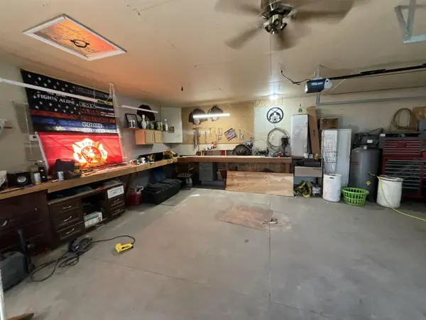 29025 State ST, Eldorado, IA 52175