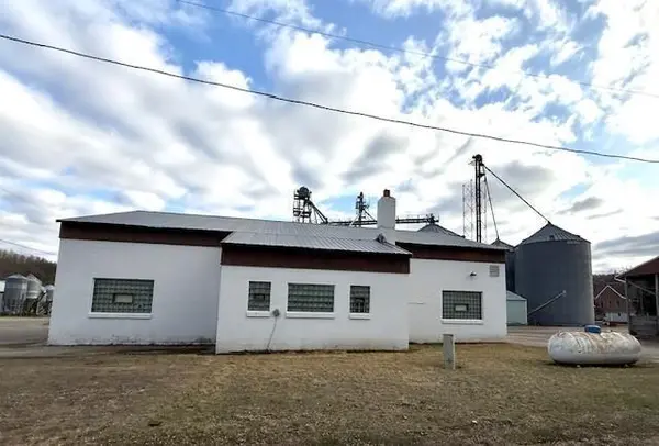 201 Bridge ST, Millville, MN 55957