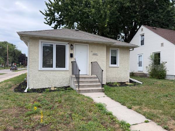 2601 Girard AVE N, Minneapolis, MN 55411