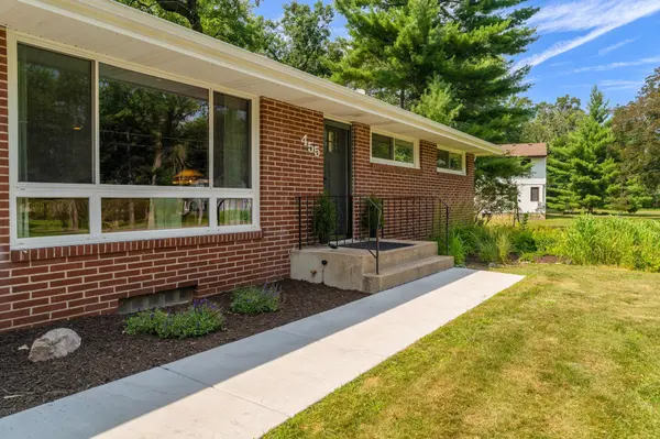 455 Arcwood RD, Mahtomedi, MN 55115