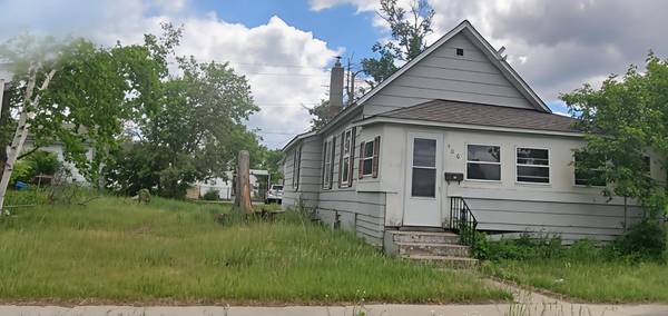 906 Irvine AVE NW, Bemidji, MN 56601