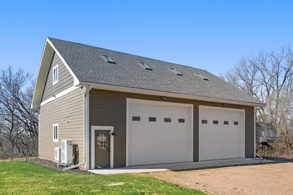 1505 Neal Avenue CT N, Lake Elmo, MN 55042