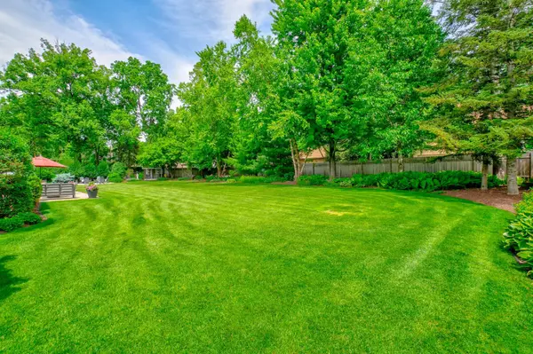 450 Mississippi River BLVD S, Saint Paul, MN 55105