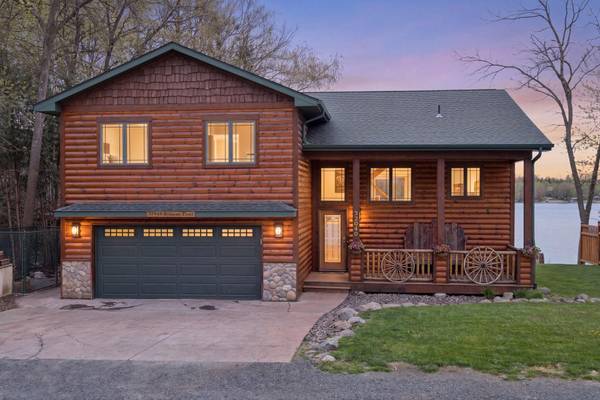 32940 Nueman TRL, Lindstrom, MN 55045