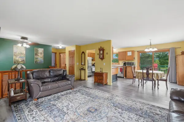 483 Prairie LN, Hudson, WI 54016