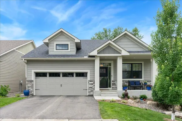 16377 Glory LN, Eden Prairie, MN 55344