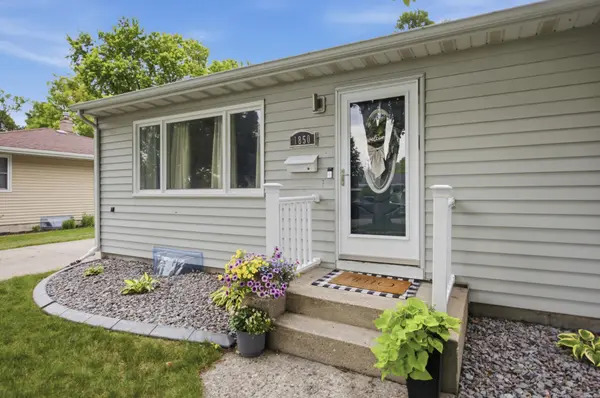 1850 16th ST S, Fargo, ND 58103