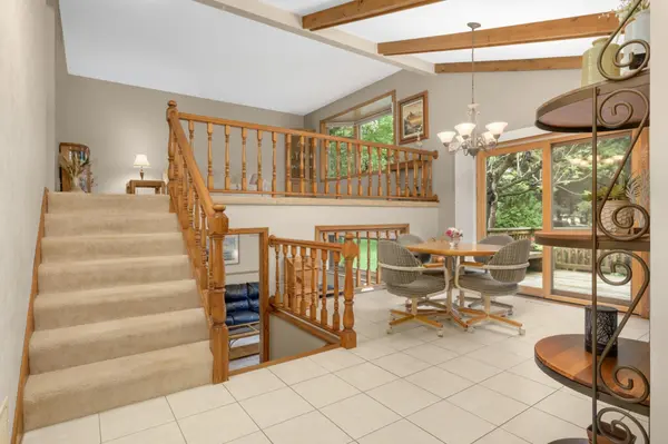 654 Tanglewood DR, Shoreview, MN 55126